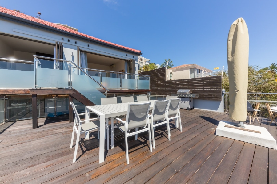 4 Bedroom Property for Sale in Green Point Western Cape